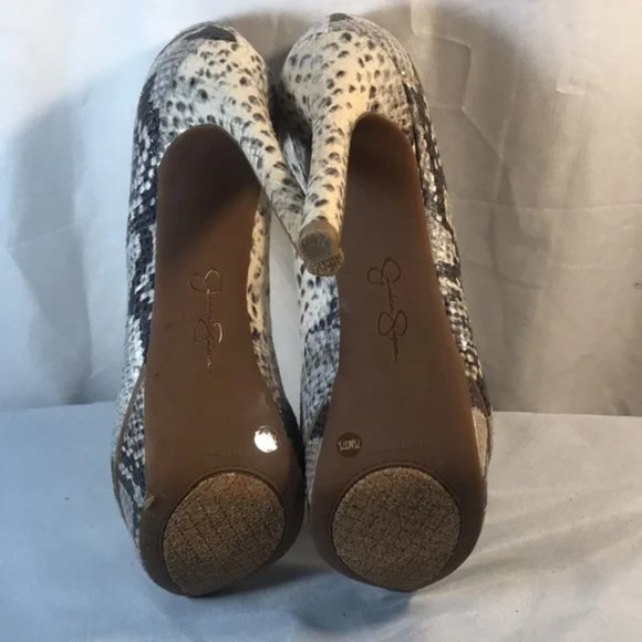 Jessica Simpson Winslo Python Platform Heels 7.5 - Picture 8 of 10